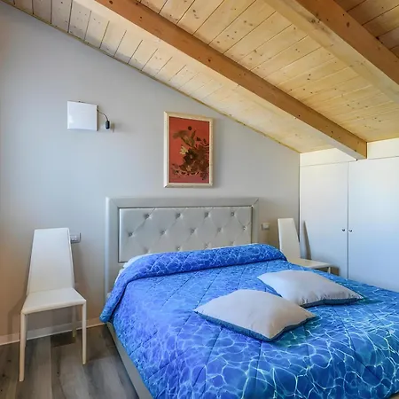 Piccolo Comfort E Stile