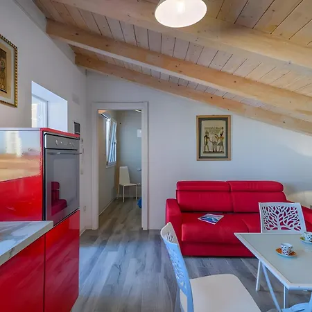 Piccolo Comfort E Stile * Marotta